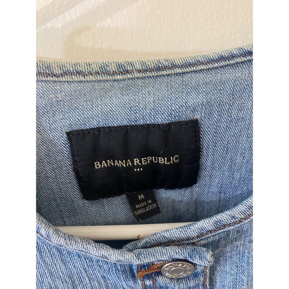 Banana Republic Women's Blue Denim Button Front Jacket - Medium - Picture 2 of 12